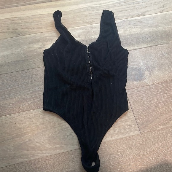 Urban Outfitters Out From Under Women’s Black Bodysuit Medium - Picture 3 of 6